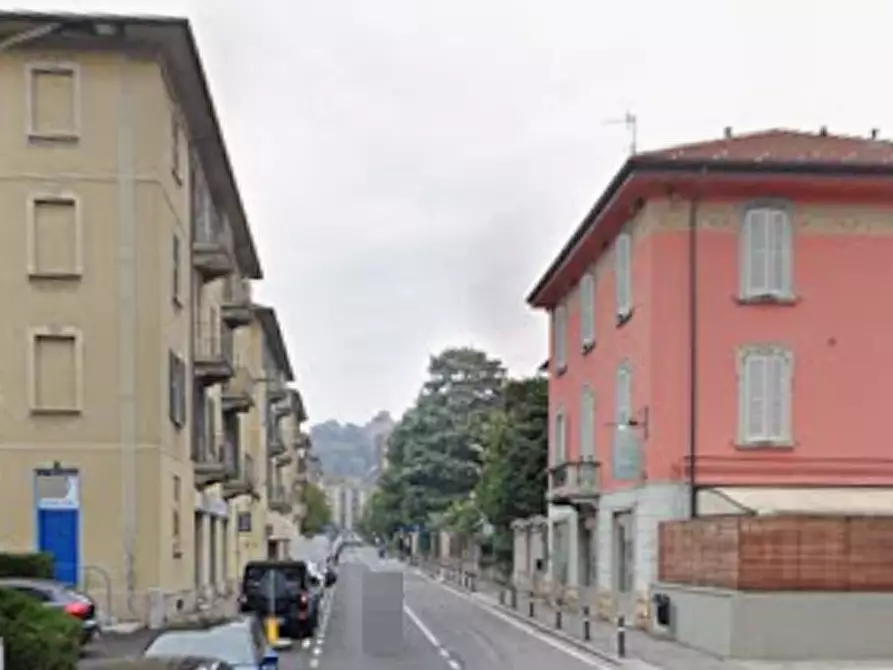 Immagine 10 di Ufficio in vendita  in Via IV Novembre a Bergamo