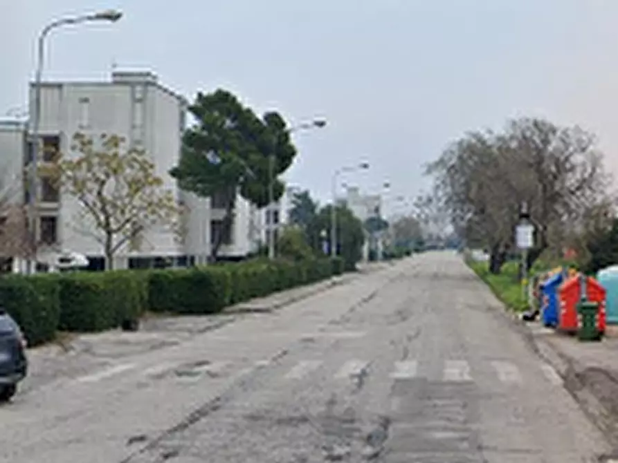 Immagine 13 di Capannone industriale in vendita  in Viale Alcide De Gasperi a Fano