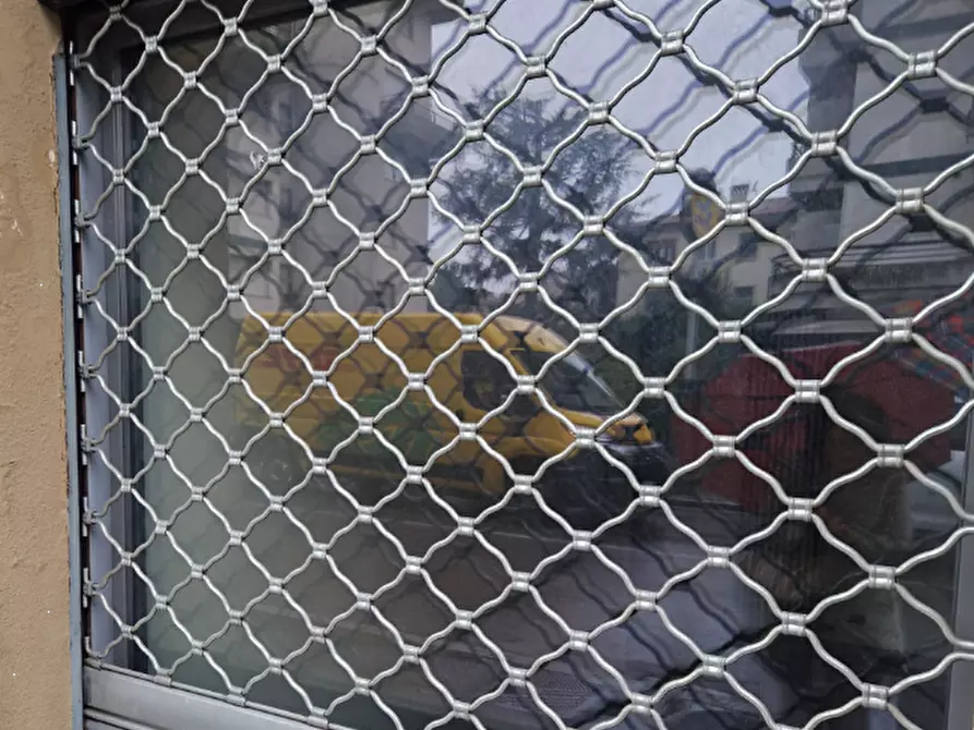 Immagine 1 di Negozio in vendita  in Via Don Bosco a Bergamo