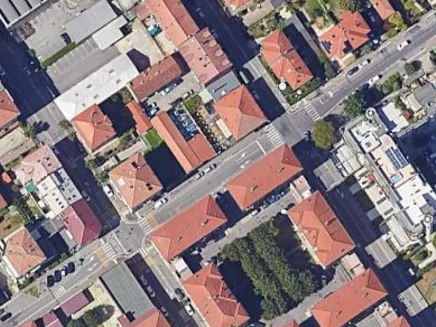 Immagine 7 di Negozio in vendita  in Via Don Bosco a Bergamo