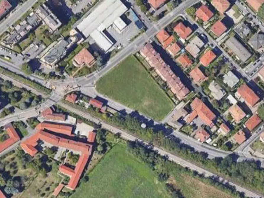 Immagine 13 di Negozio in vendita  in Via Pietro Rovelli a Bergamo