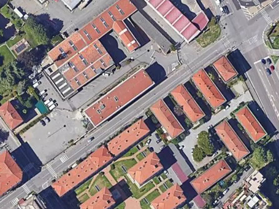 Immagine 14 di Negozio in vendita  in Via Giovanni Carnovali a Bergamo