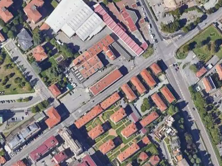 Immagine 15 di Negozio in vendita  in Via Giovanni Carnovali a Bergamo