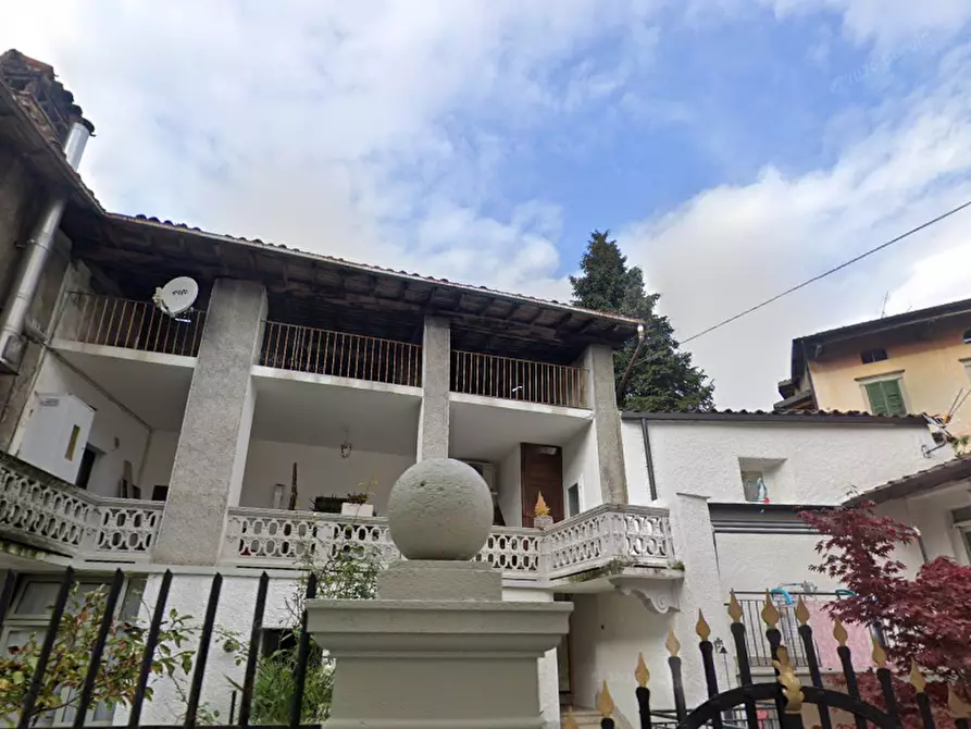 Immagine 3 di Appartamento in vendita  in Via Armando Diaz a Spinone Al Lago