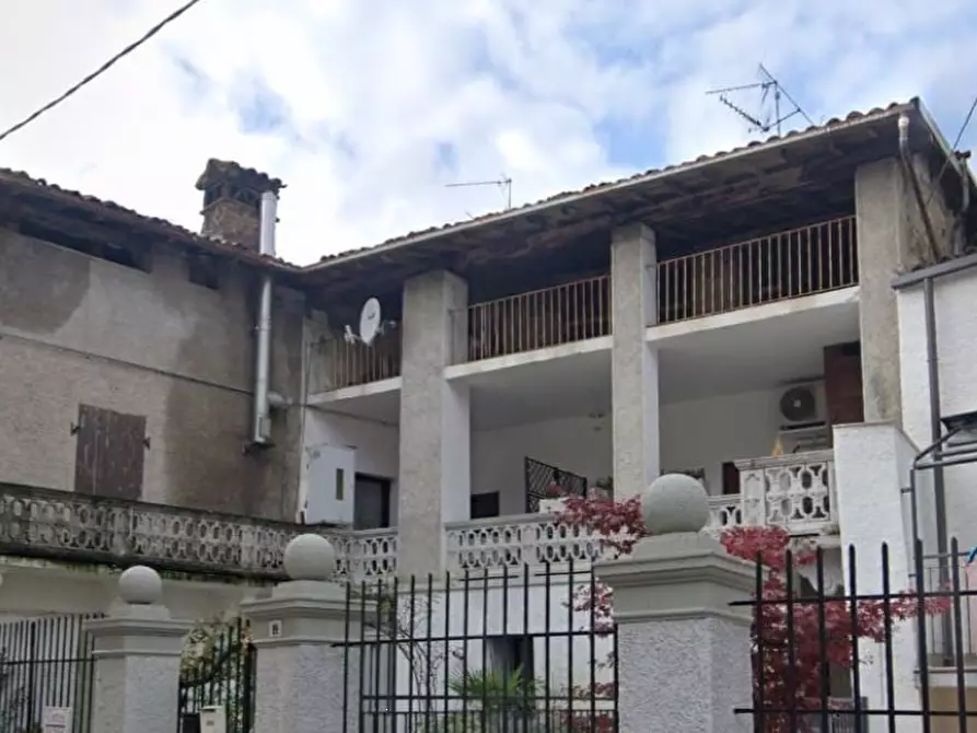 Immagine 5 di Appartamento in vendita  in Via Armando Diaz a Spinone Al Lago