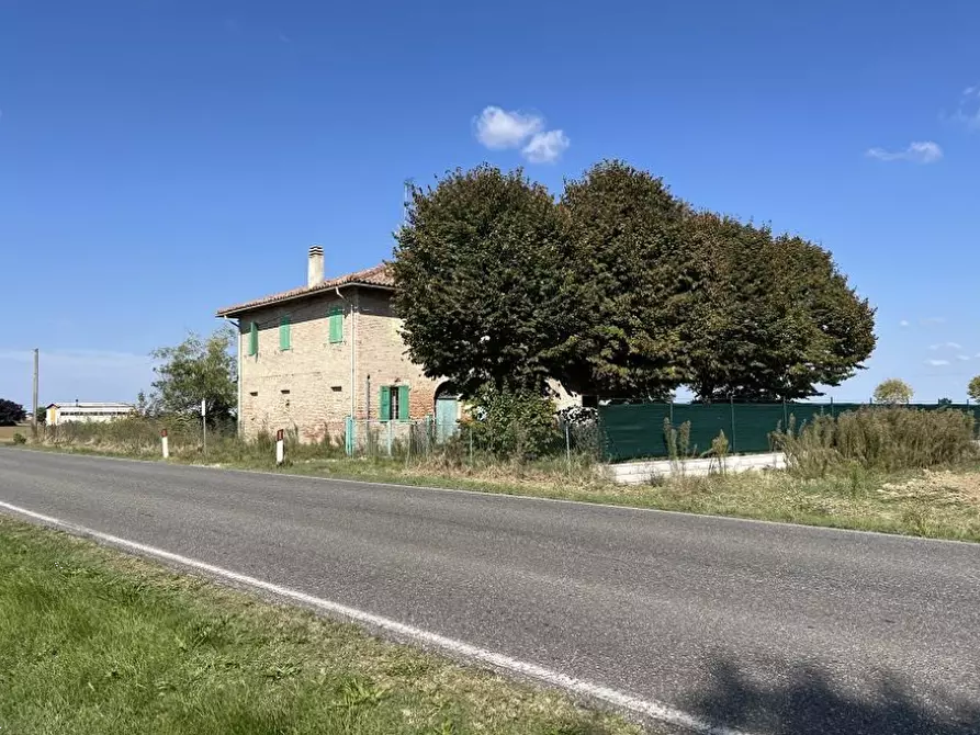 Immagine 1 di Casa indipendente in vendita  in via Larga a Castel Guelfo Di Bologna