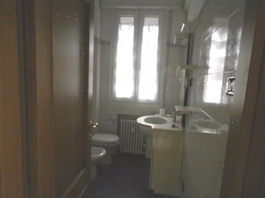 Immagine 15 di Appartamento in vendita  in via Rotta a Bologna