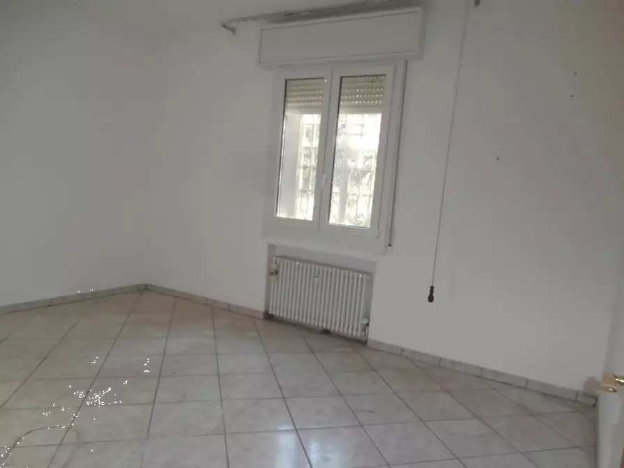 Immagine 16 di Appartamento in vendita  in via Rotta a Bologna