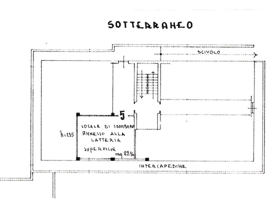 Immagine 4 di Negozio in vendita  in  Via Galileo Galilei a Bergamo