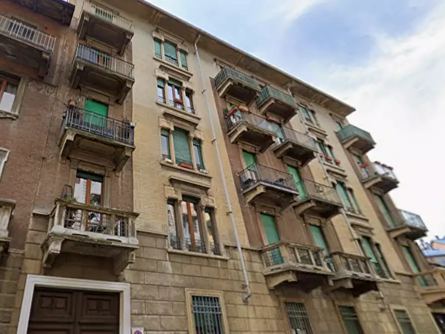Immagine 6 di Appartamento in vendita  in Via Verres a Torino