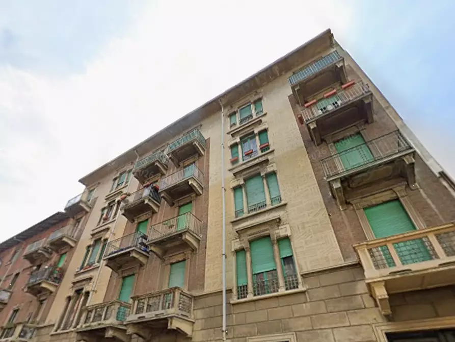 Immagine 11 di Appartamento in vendita  in Via Verres a Torino
