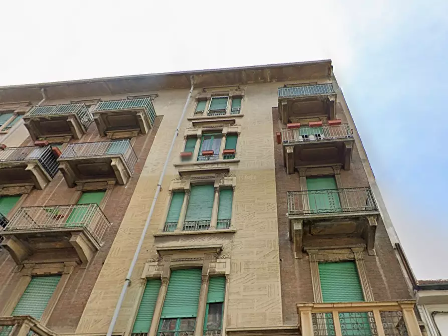 Immagine 13 di Appartamento in vendita  in Via Verres a Torino