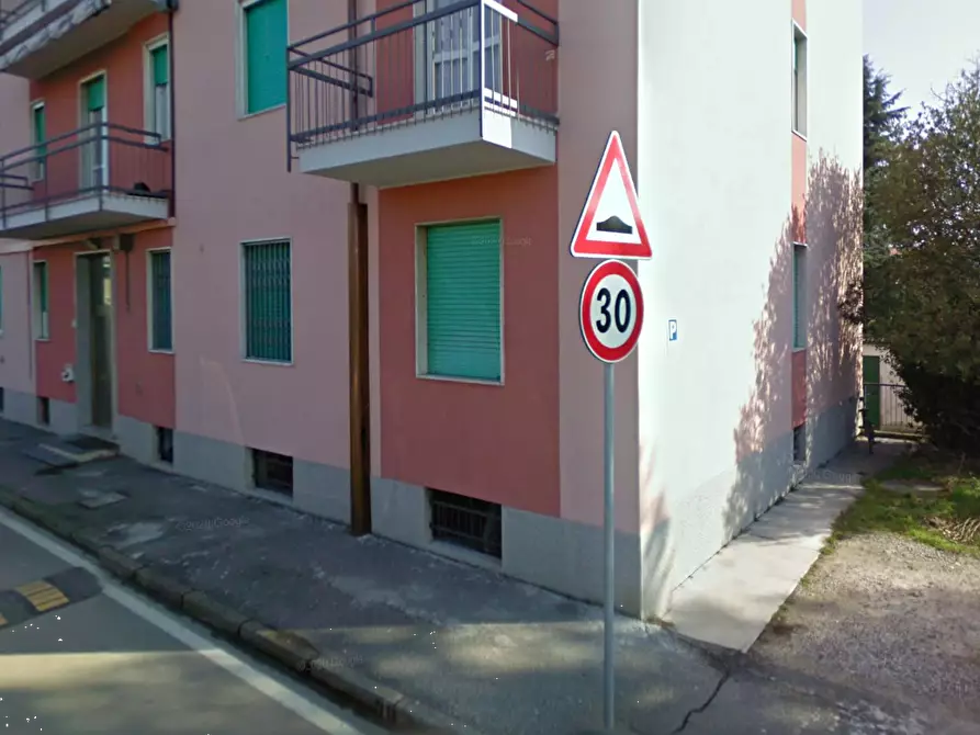 Immagine 3 di Appartamento in vendita  in Via Libertà a Busnago