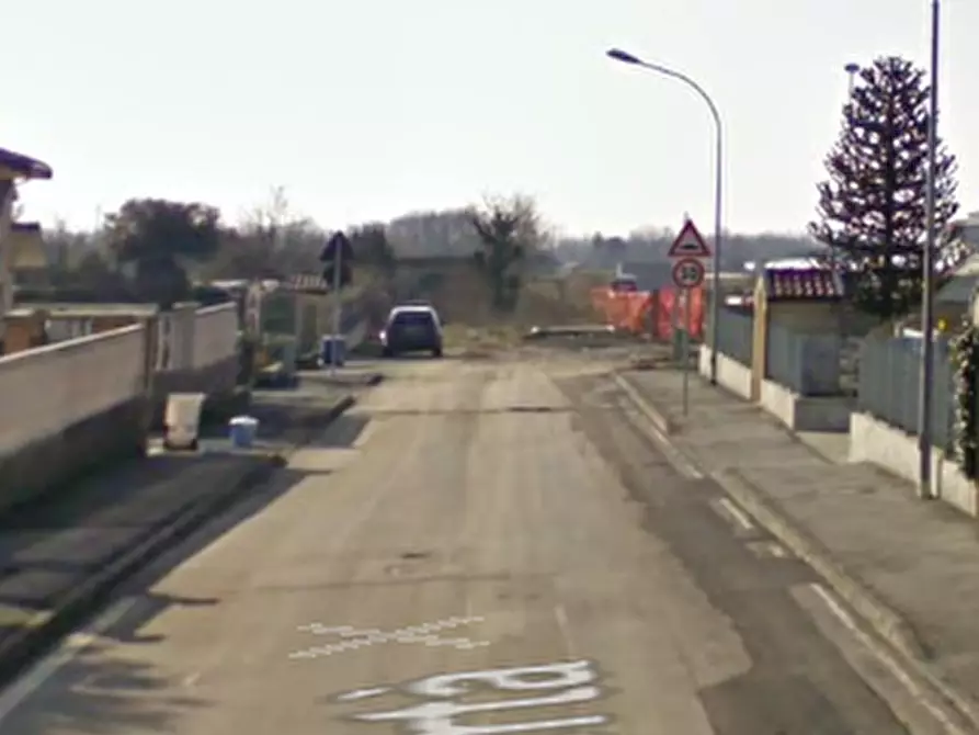 Immagine 12 di Appartamento in vendita  in Via Libertà a Busnago