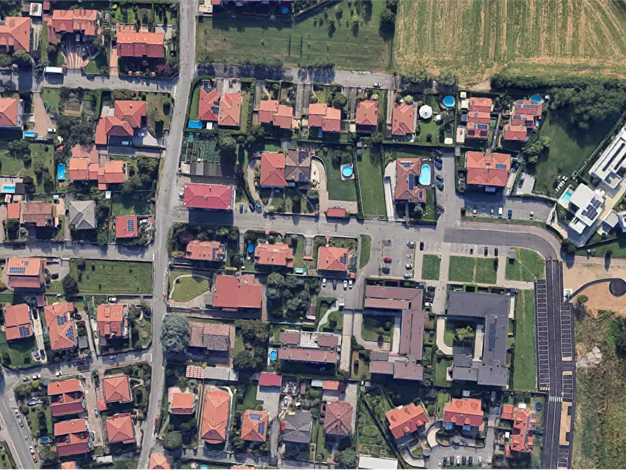 Immagine 15 di Appartamento in vendita  in Via Libertà a Busnago