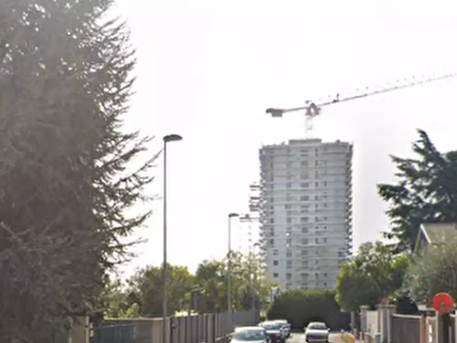 Immagine 8 di Appartamento in vendita  in Via Baracca a Vimercate