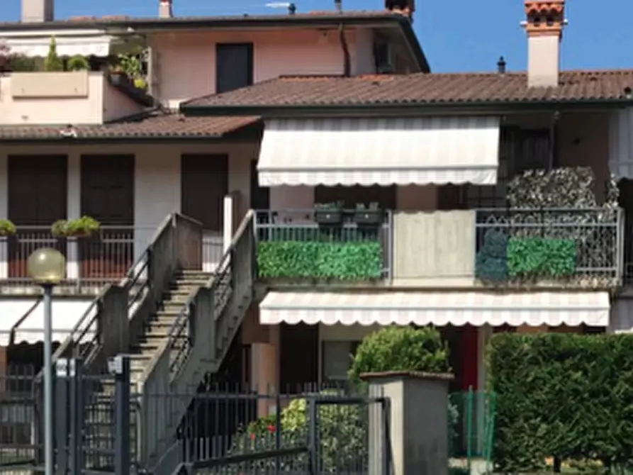 Immagine 3 di Appartamento in vendita  in Via G. Marconi a Albano Sant'alessandro