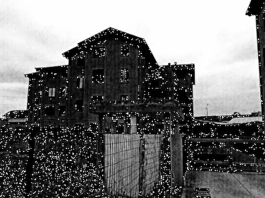 Immagine 3 di Magazzino in vendita  in Via Asiago a Monza