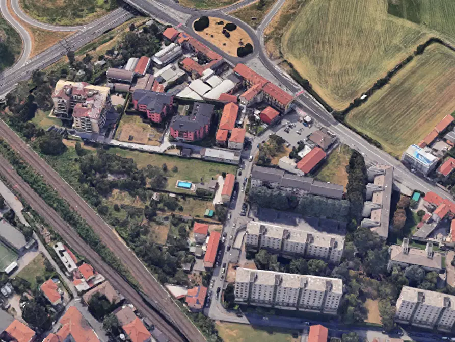 Immagine 4 di Terreno edificabile in vendita  in Via Asiago a Monza