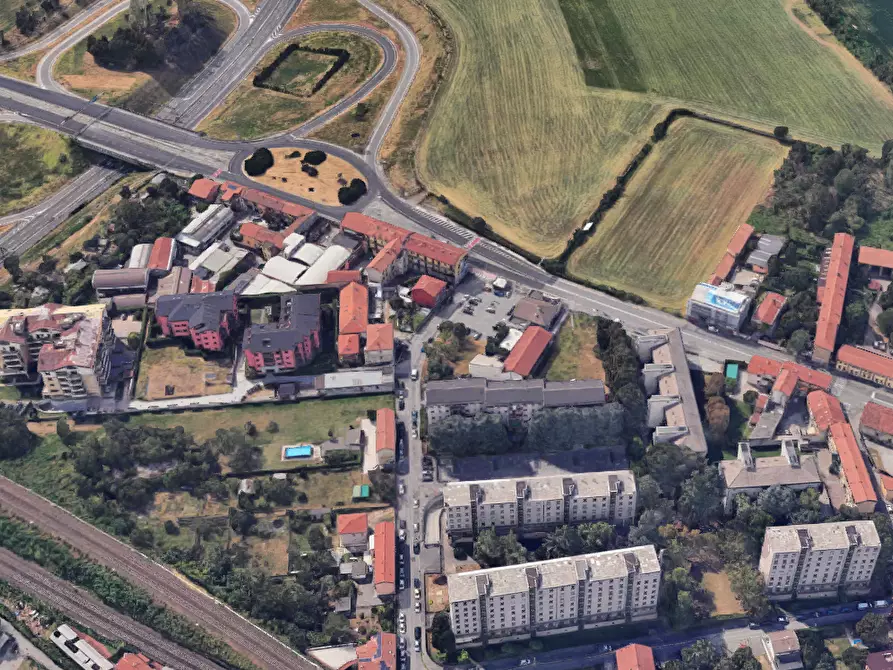 Immagine 7 di Magazzino in vendita  in Via Asiago a Monza