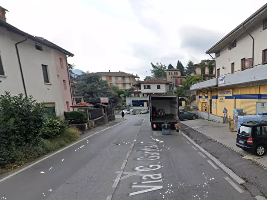 Immagine 10 di Appartamento in vendita  in Via G. Garibaldi a Lumezzane