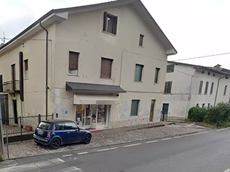 Immagine 1 di Negozio in vendita  in Via G. Garibaldi a Lumezzane