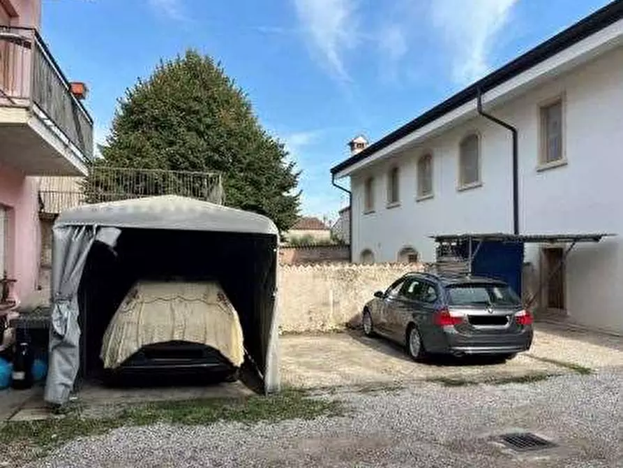 Immagine 7 di Appartamento in vendita  in via Ponte a Marmirolo