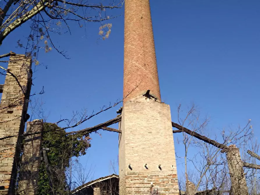 Immagine 2 di Terreno edificabile in vendita  in  via Campanino a Castello Di Serravalle