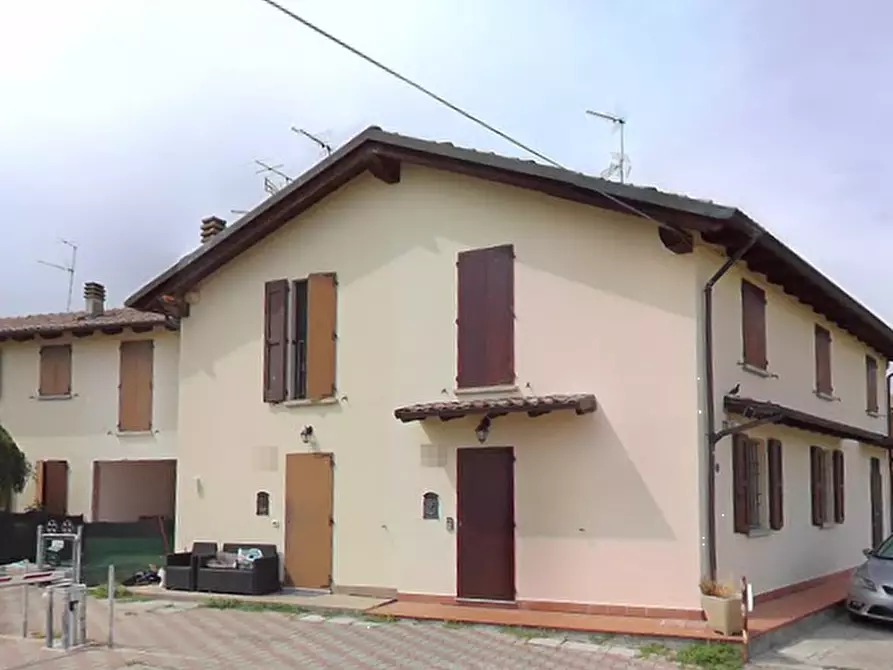 Immagine 4 di Porzione di casa in vendita  in via Miserabili a Budrio