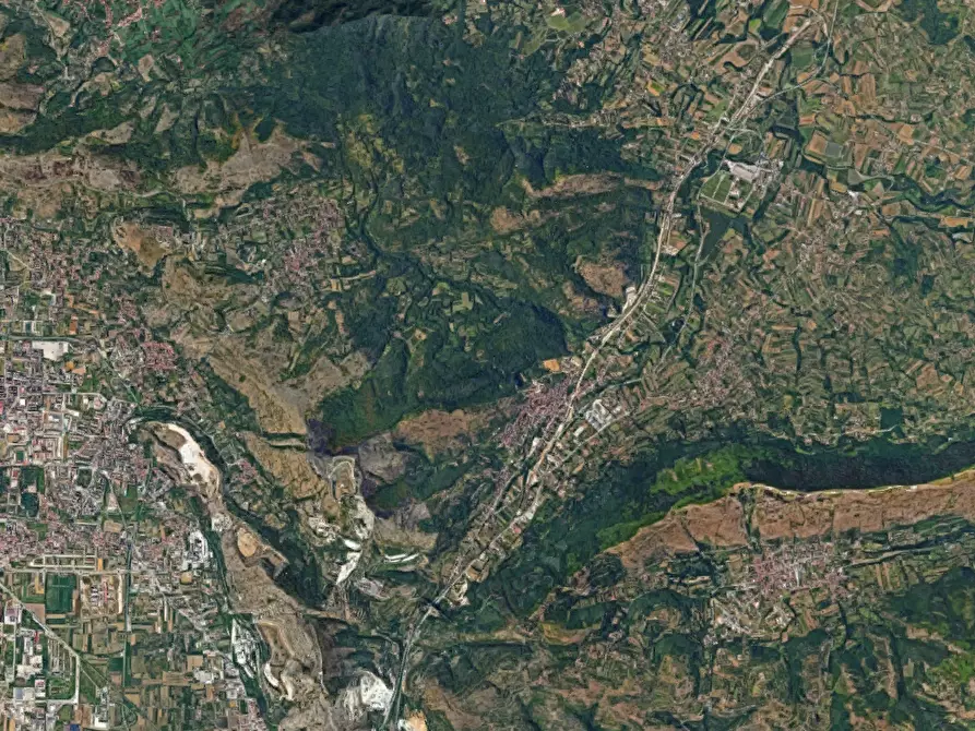 Immagine 11 di Porzione di casa in vendita  in Via Monticello  a Valle Di Maddaloni