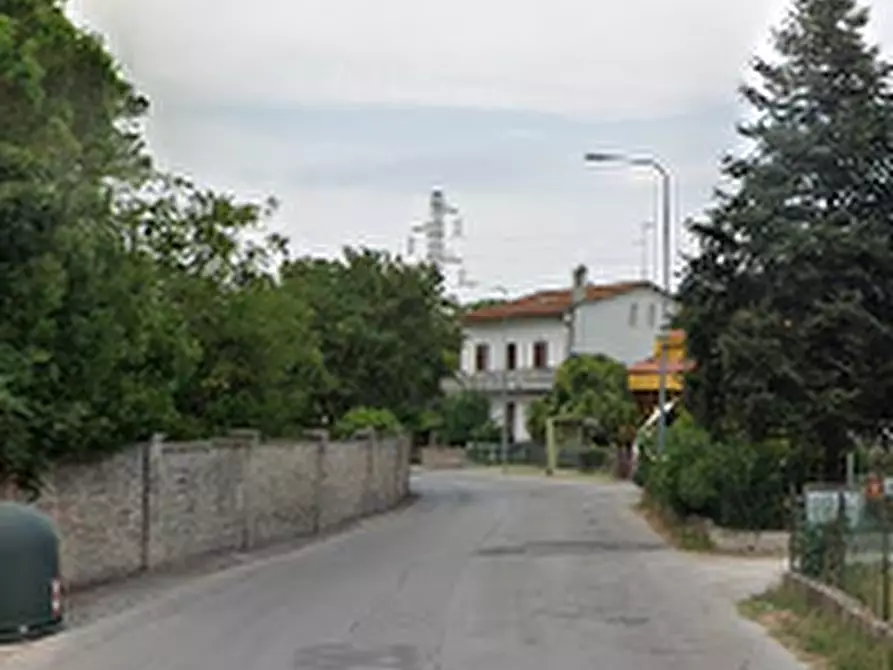 Immagine 5 di Magazzino in vendita  in Via della Fornace a Fano