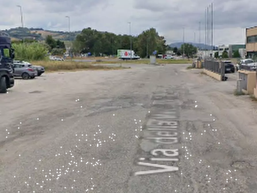 Immagine 9 di Capannone industriale in vendita  in Via della Meccanica a Pesaro