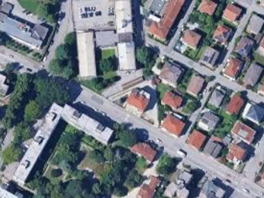 Immagine 7 di Negozio in vendita  in Via Pola a Vicenza