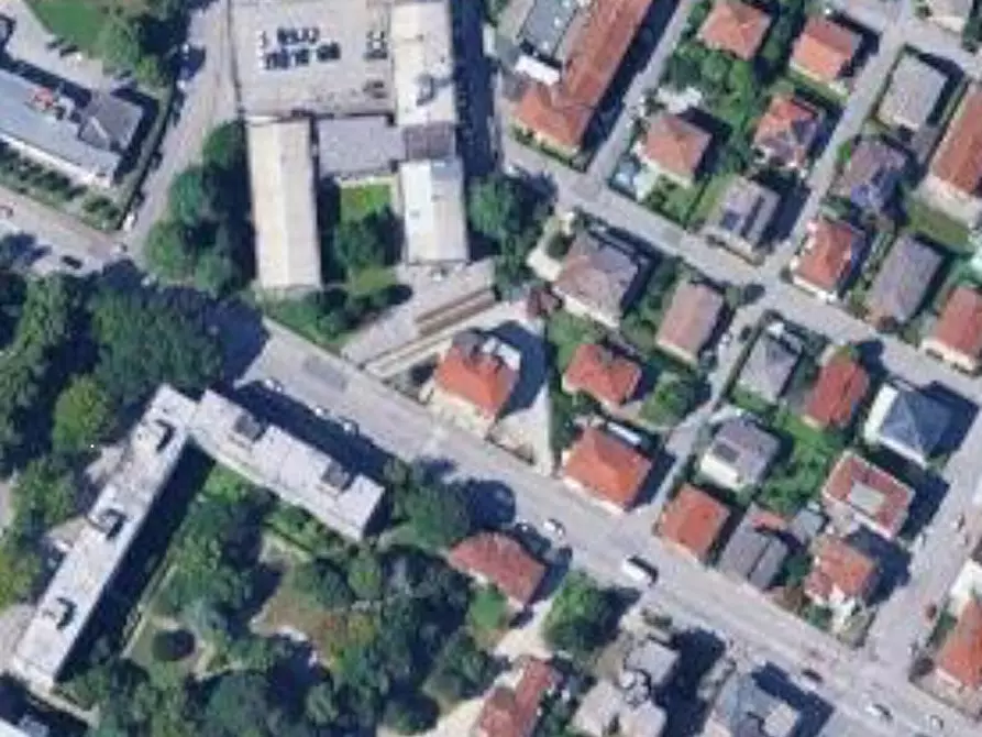 Immagine 10 di Negozio in vendita  in Via Pola a Vicenza