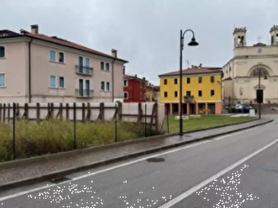 Immagine 5 di Magazzino in vendita  in Via Padre Girolamo Apolloni a Carrè
