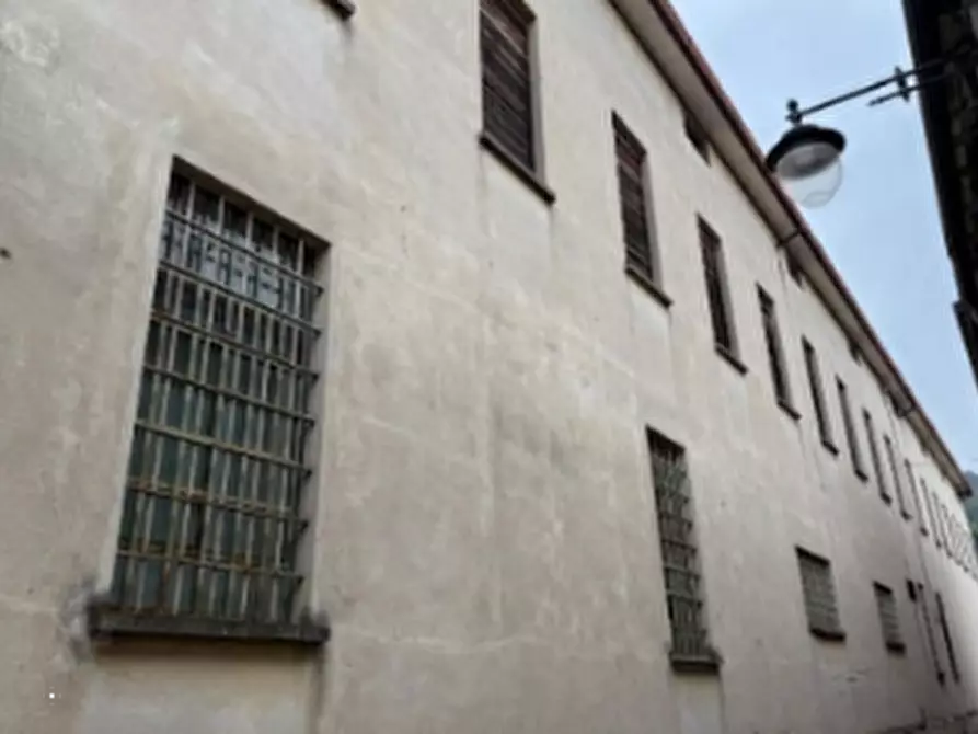 Immagine 2 di Magazzino in vendita  in Via Padre Girolamo Apolloni a Carrè