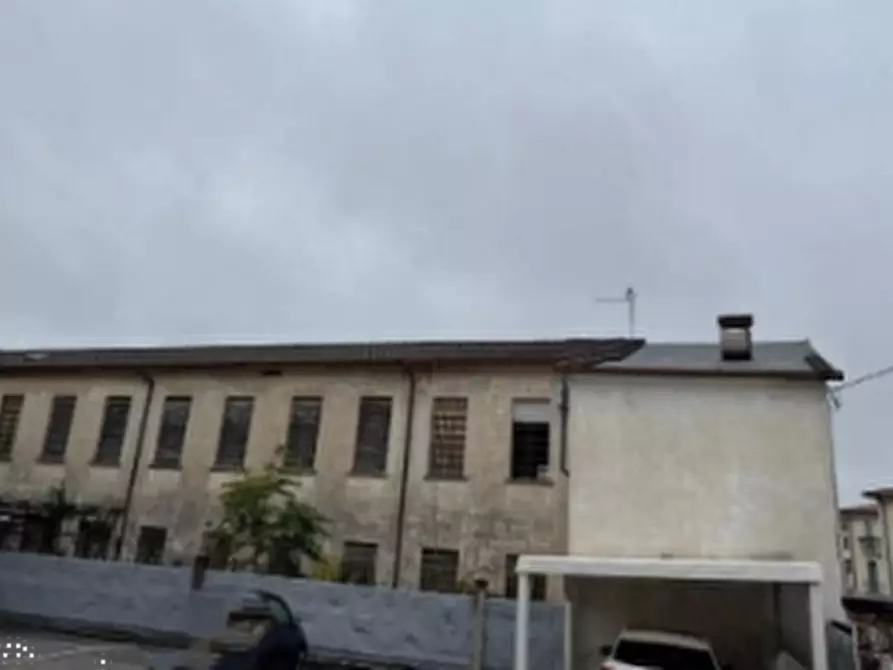 Immagine 3 di Magazzino in vendita  in Via Padre Girolamo Apolloni a Carrè