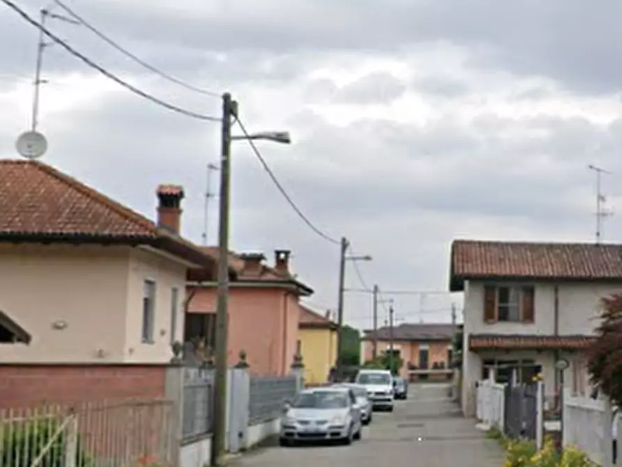 Immagine 15 di Appartamento in vendita  in Via Amerigo Vespucci a Tromello