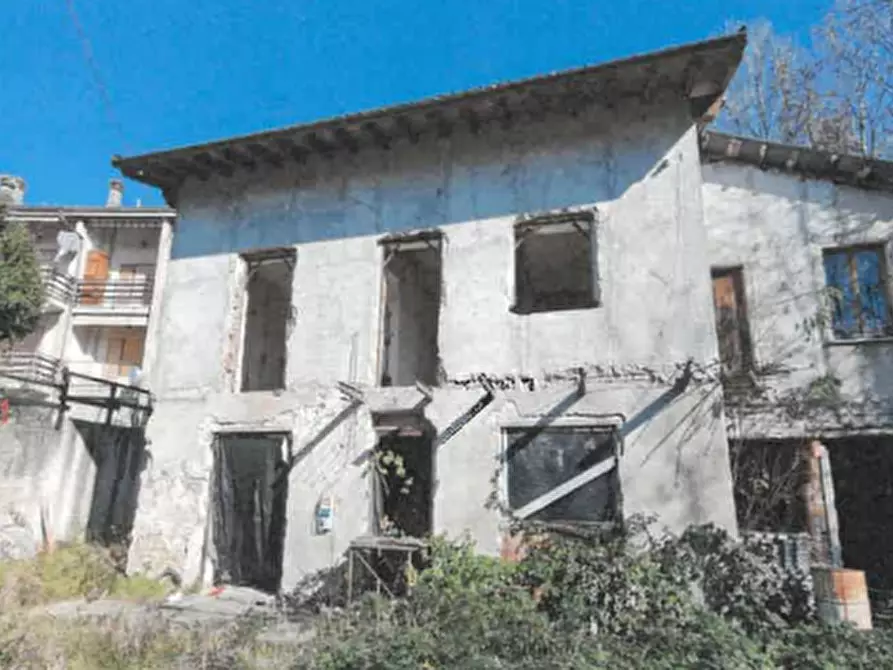 Immagine 1 di Casa indipendente in vendita  in Via Canali a Pamparato