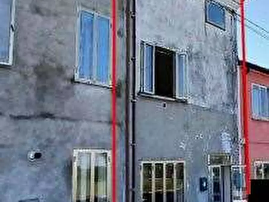 Immagine 1 di Villetta a schiera in vendita  in Via Argine Destro a Badia Polesine