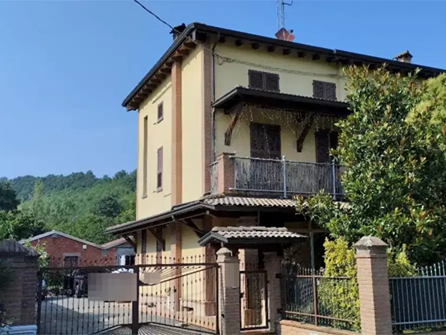 Immagine 2 di Appartamento in vendita  in Via Varano a Noceto