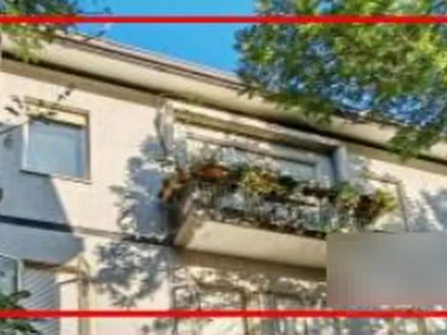 Immagine 10 di Appartamento in vendita  in Via Trieste a Cattolica