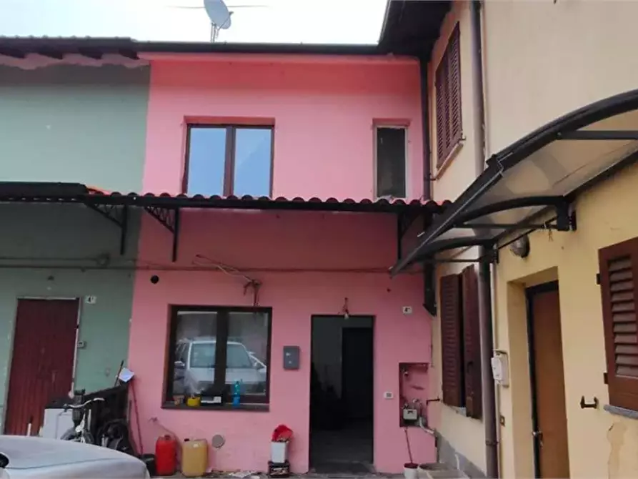 Immagine 1 di Appartamento in vendita  in Via Mazzini a Secugnago