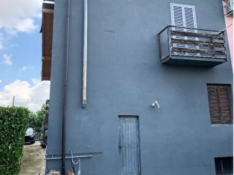 Immagine 2 di Appartamento in vendita  in Via Ruggero Leoncavallo a Canegrate