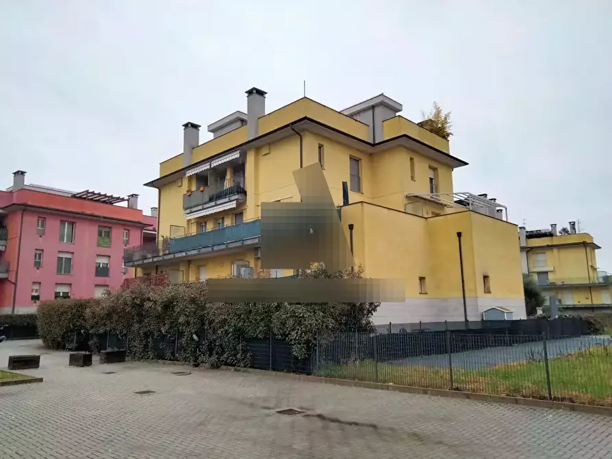 Immagine 3 di Appartamento in vendita  in Via Giuseppe Di Vittorio a Cerro Maggiore