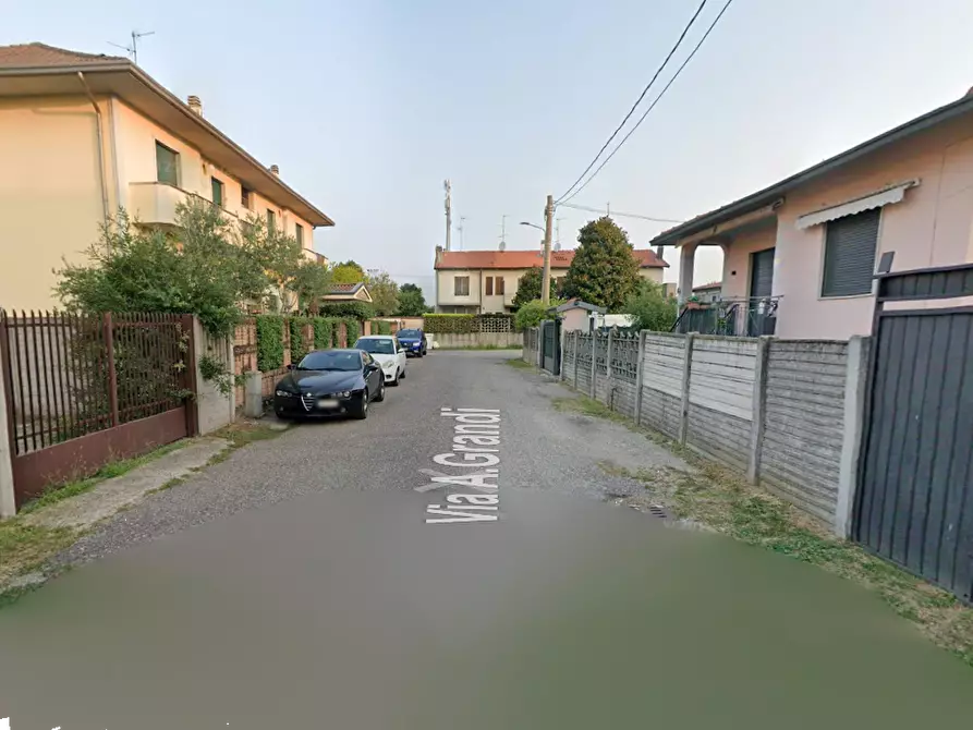Immagine 13 di Appartamento in vendita  in Via Giuseppe Di Vittorio a Cerro Maggiore
