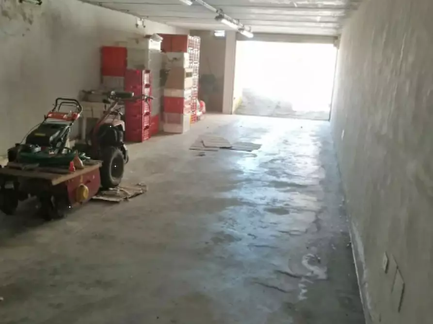 Immagine 1 di Garage in vendita  in Via Fonteserpe a Porto Sant'elpidio
