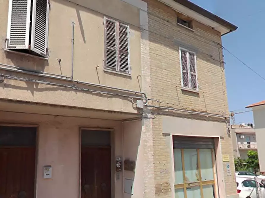 Immagine 5 di Laboratorio in vendita  in Via Zaccagnini  a Montegranaro