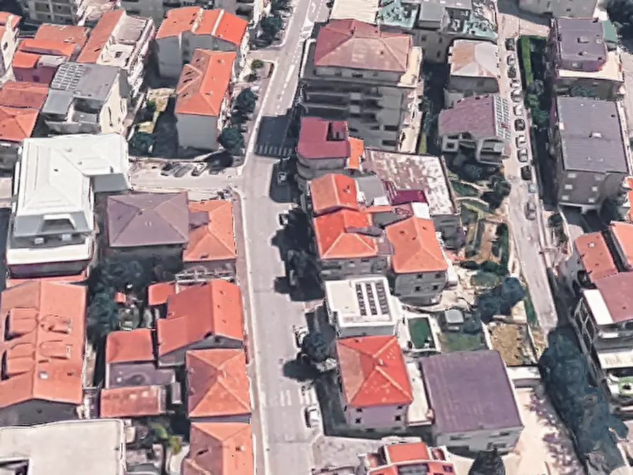 Immagine 10 di Laboratorio in vendita  in Via Zaccagnini  a Montegranaro