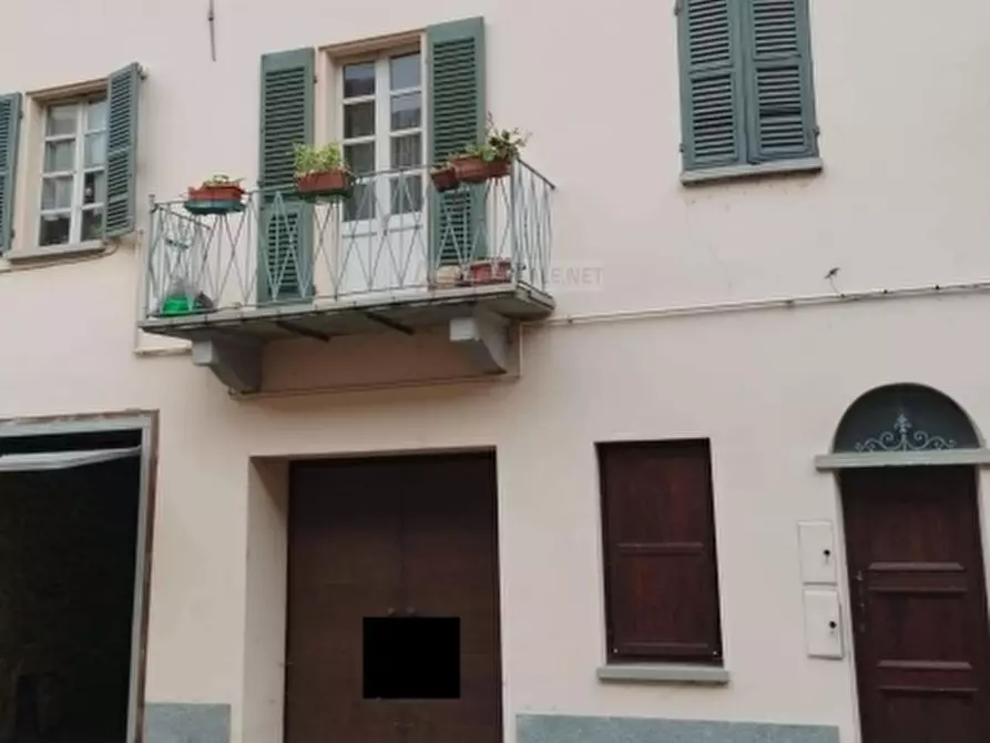 Immagine 1 di Appartamento in vendita  in Via Dante Alighieri  a Cortemilia